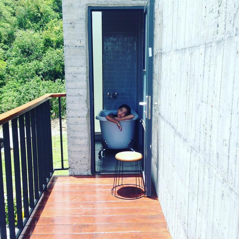 Good Stay B&B Donghe Bagian luar foto